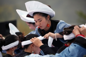 贞丰“三月三”祭山节 古老民族文化的传承